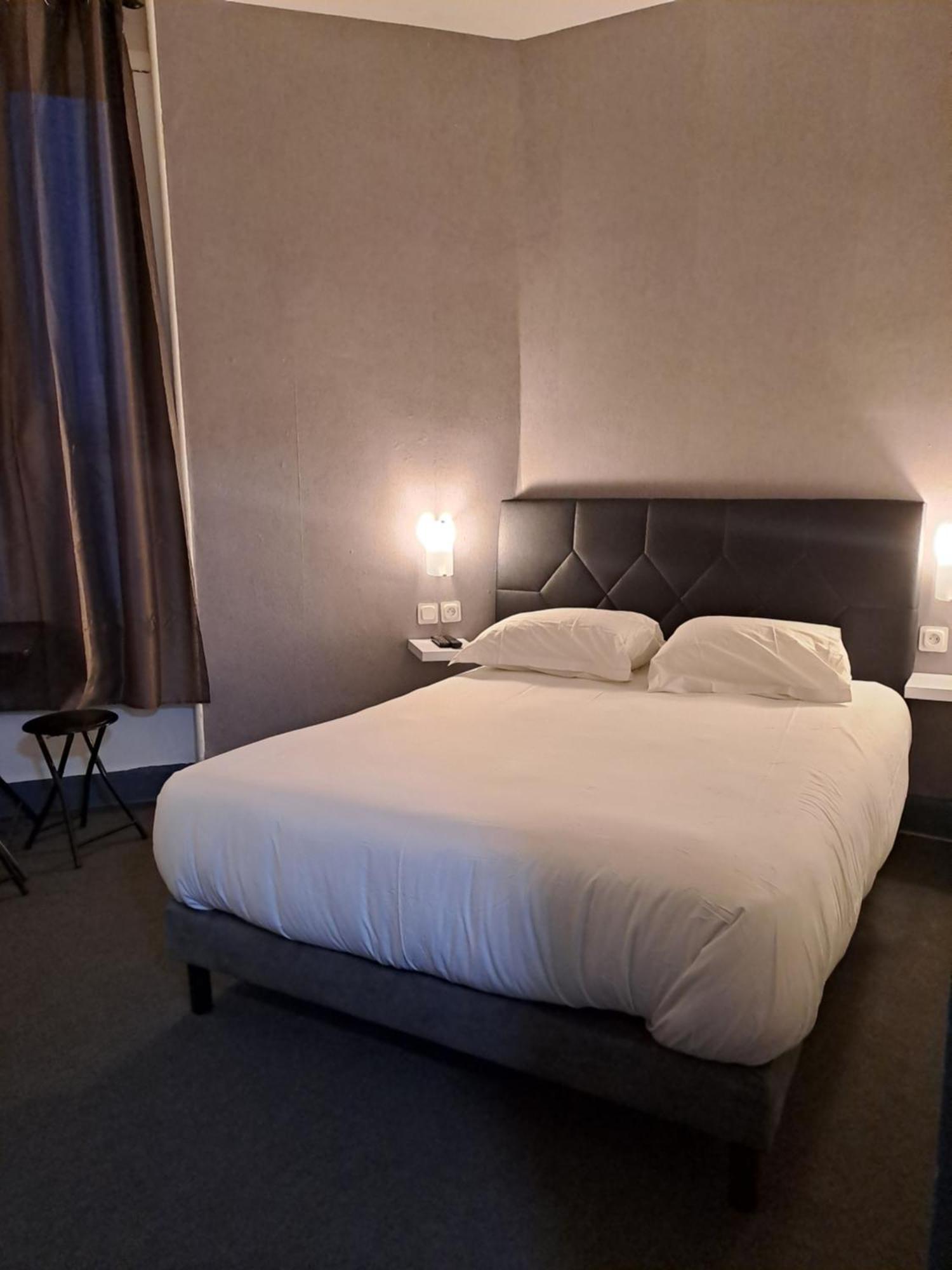 Hotel Le Celtic มงต์ลูซง ภายนอก รูปภาพ