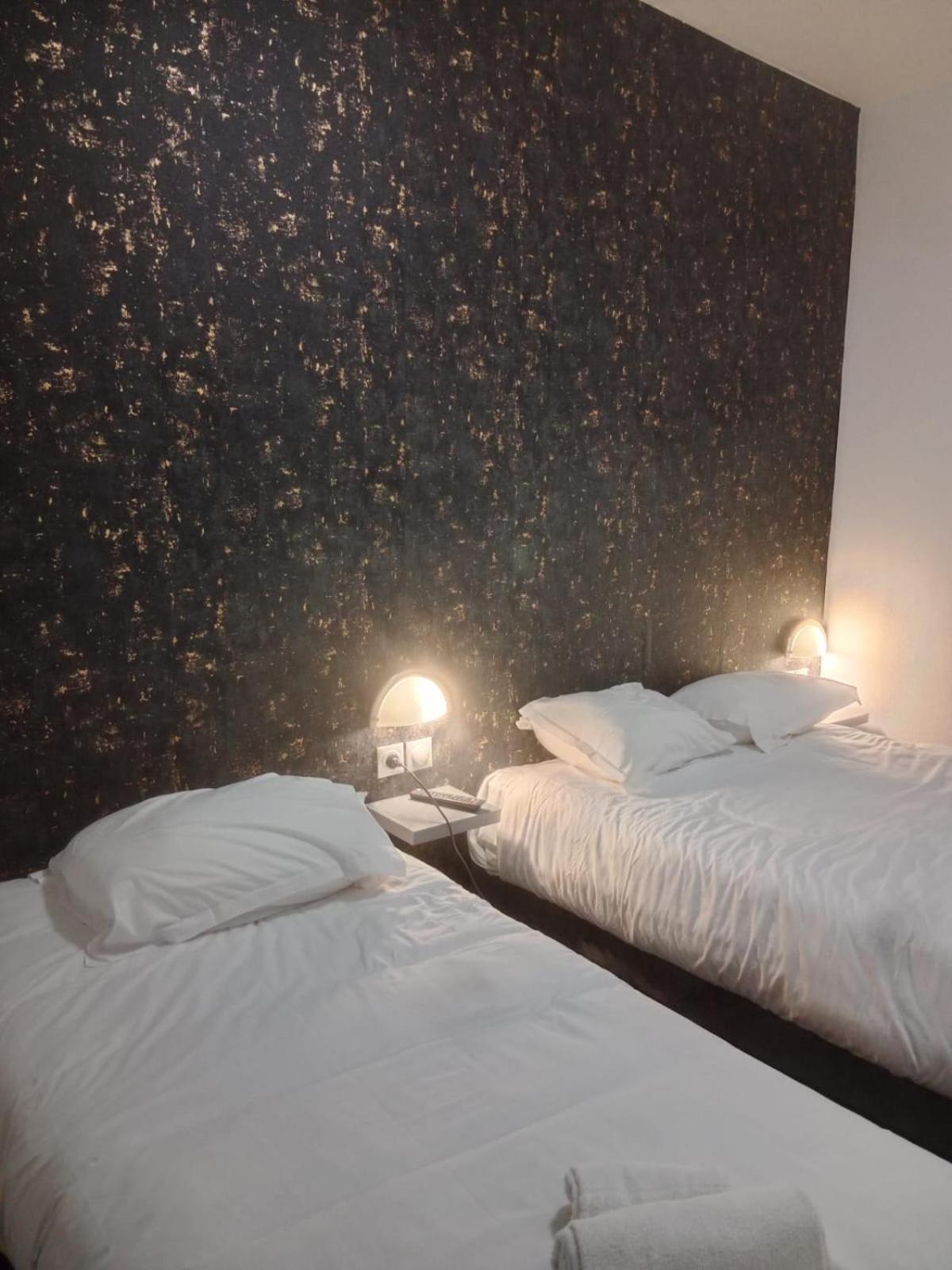 Hotel Le Celtic มงต์ลูซง ภายนอก รูปภาพ